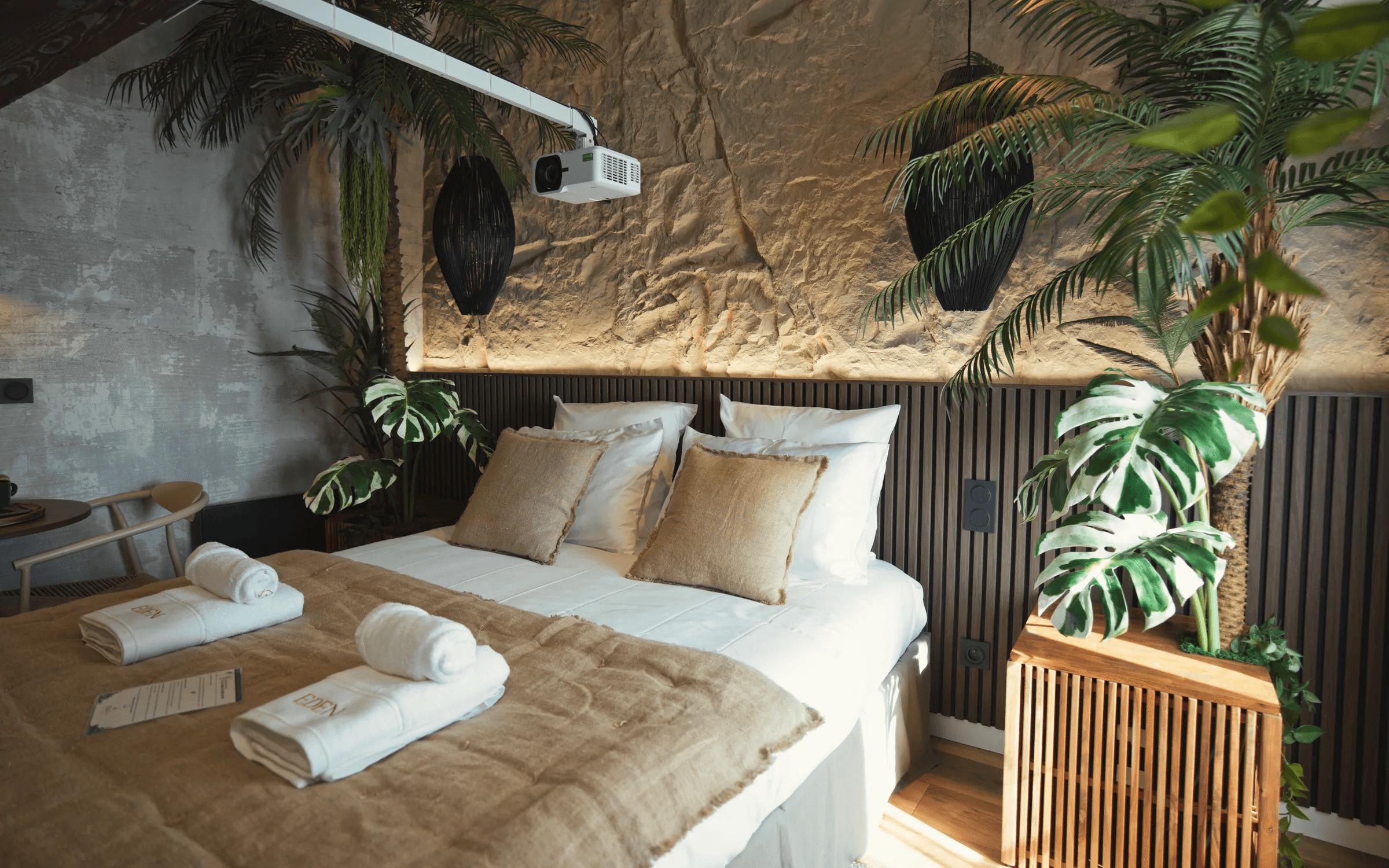 Airbnb — espace de vie végétalisé